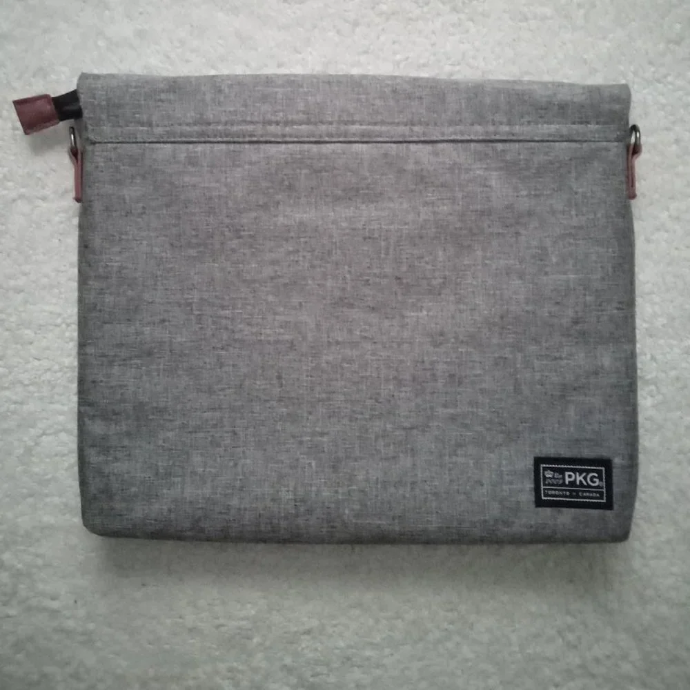 NWOT PKG Laptop Sleeve Gray 14
